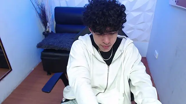 Liil boy online show from 10.29.25