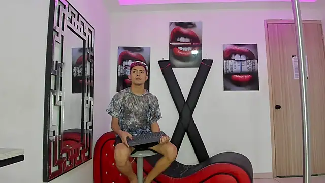 VERY HOT GUYS online show from 11.12.25