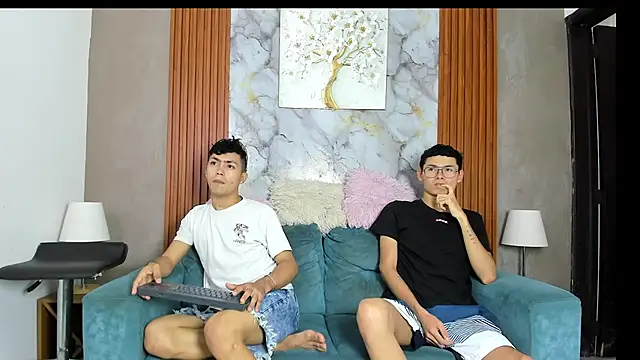 VERY HOT GUYS online show from 06.17.26