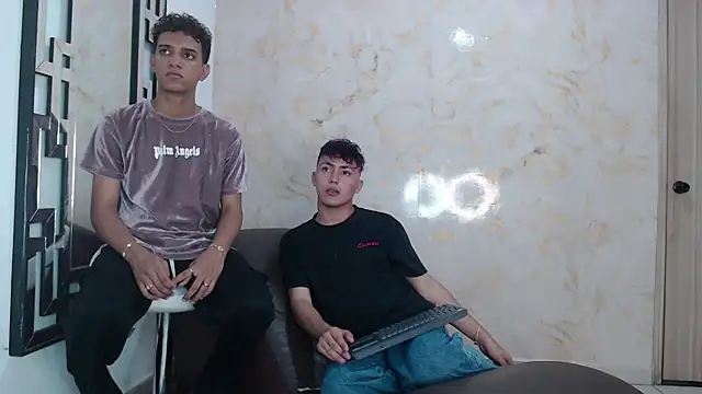 VERY HOT GUYS online show from 08.06.26
