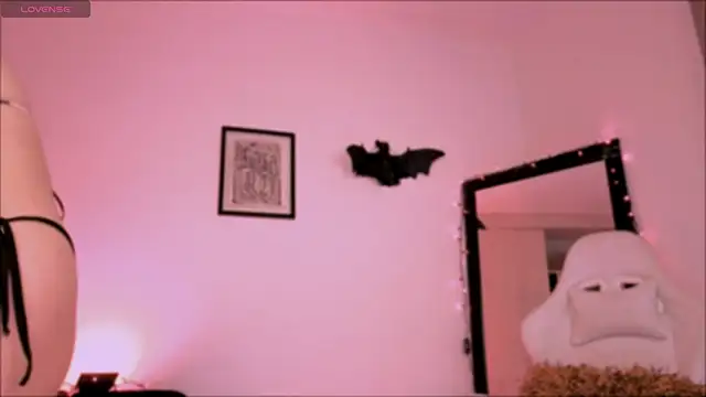 Snapshot of VanessaBlackrose chatting on 10.09.25 VanessaBlackrose online show from 10.09.25