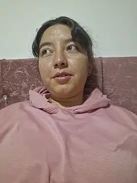 Snapshot of annyaparis chatting on 03.27.26 annyaparis online show from 03.27.26