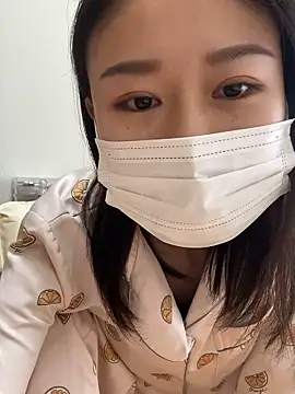 Snapshot of mia2_jp chatting on 11.01.25 mia2 jp online show from 11.01.25