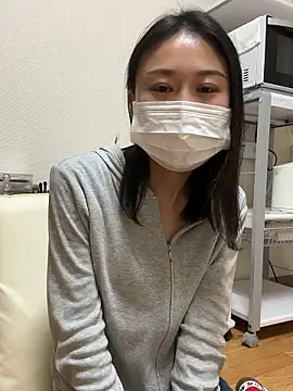 mia2 jp online show from 11.17.25