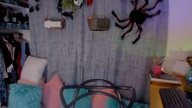 AmaruBloom online show from 10.29.25