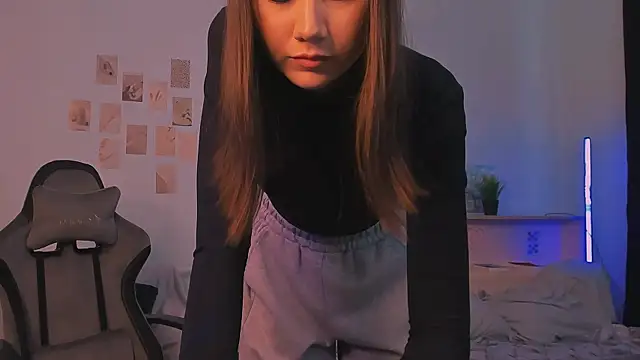 adelle046 online show from 10.03.25