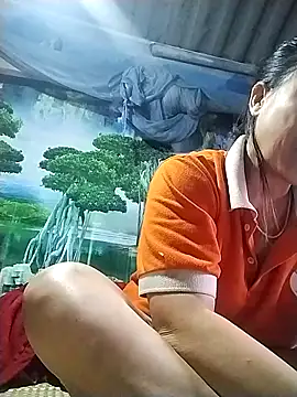 Snapshot of asakaka chatting on 10.15.25 asakaka online show from 10.15.25