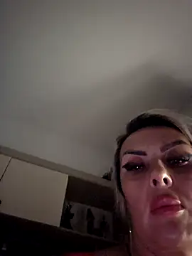 KirraWhite online show from 10.30.25