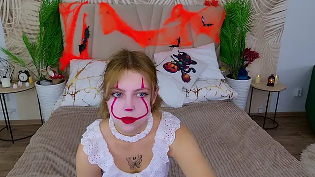 Stellahaart online show from 10.31.25