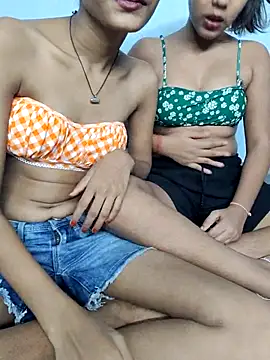 Unique girls90 online show from 04.21.26