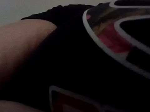 Snapshot of RaeBanzz69x chatting on 10.10.25 RaeBanzz69x online show from 10.10.25