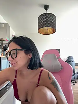 LaPetiteKim online show from 07.21.26