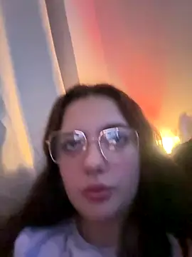 Snapshot of Victoria6989 chatting on 12.13.25 Victoria6989 online show from 12.13.25