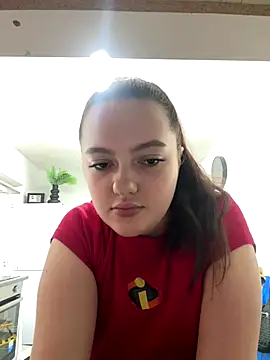 Snapshot of Victoria6989 chatting on 12.15.25 Victoria6989 online show from 12.15.25