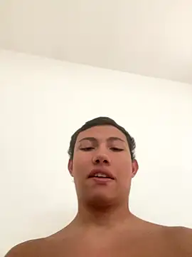 Snapshot of Davomg chatting on 11.18.25 Davomg online show from 11.18.25