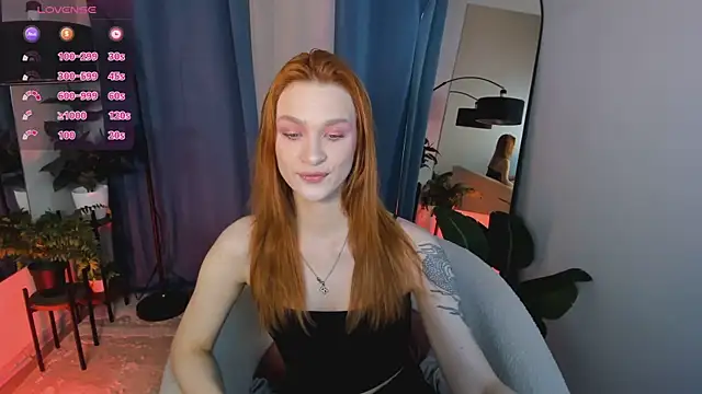 Snapshot of PollyMayer chatting on 05.15.26 PollyMayer online show from 05.15.26