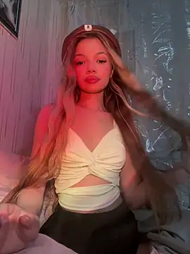  Siennaaa  online show from 03.06.26