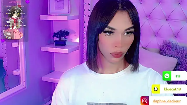 Snapshot of Daphnne_XXX chatting on 10.07.25 Daphnne XXX online show from 10.07.25