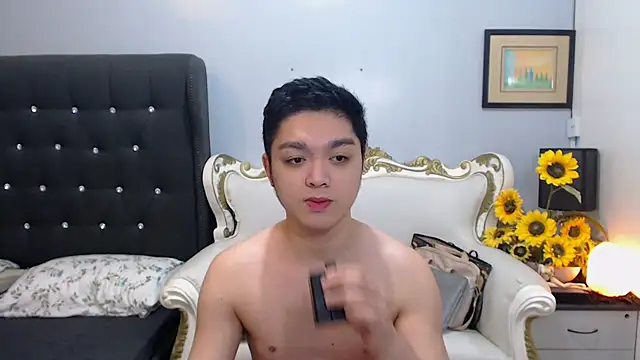 JayKarLo online show from 10.09.25