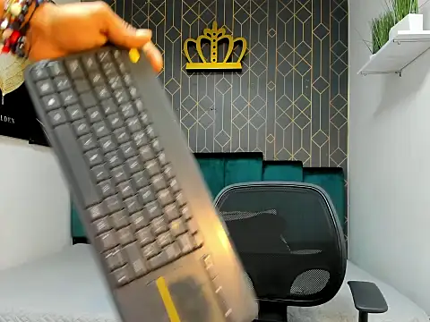 casike1 online show from 11.12.25