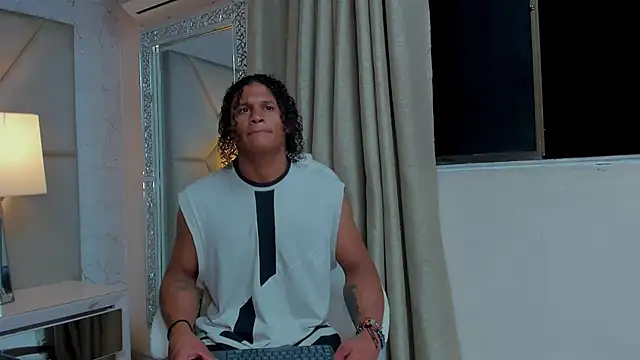 casike1 online show from 11.15.25