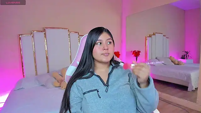 Snapshot of AnnaSwift_ chatting on 02.11.26 AnnaSwift online show from 02.11.26