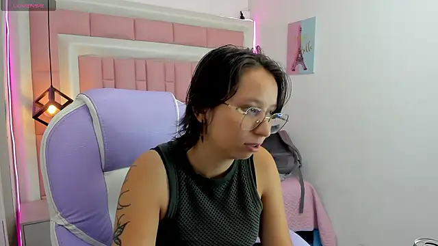 Snapshot of Klaret_Toy chatting on 06.06.26 Klaret Toy online show from 06.06.26