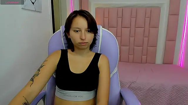 Snapshot of Klaret_Toy chatting on 06.08.26 Klaret Toy online show from 06.08.26