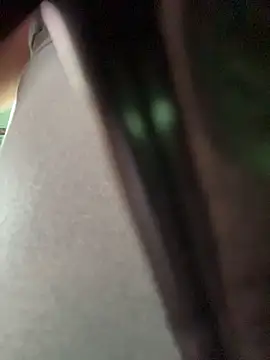 Snapshot of SaraMistick chatting on 12.05.25 SaraMistick online show from 12.05.25