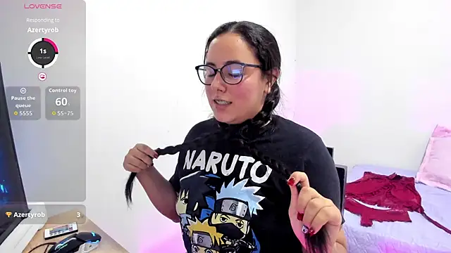 Snapshot of Venus_cat_ chatting on 10.23.25 Venus cat online show from 10.23.25