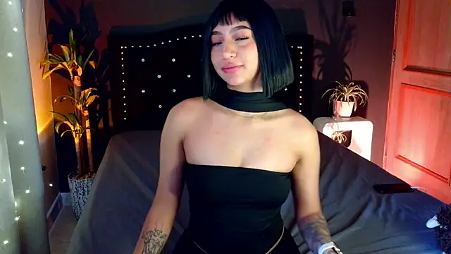 emma web  online show from 04.23.26