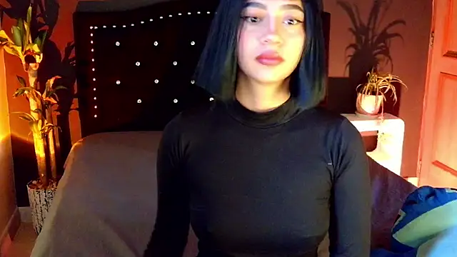 emma web  online show from 04.27.26