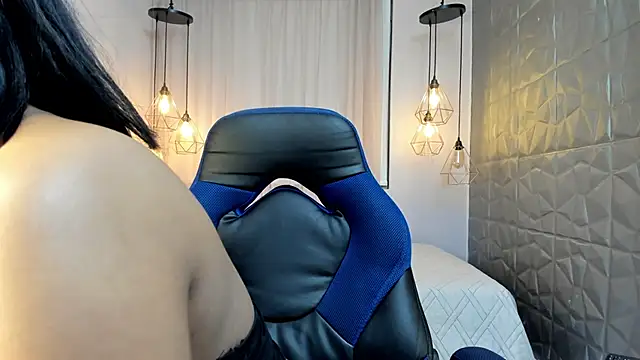 MADDY MAGIC online show from 12.13.25