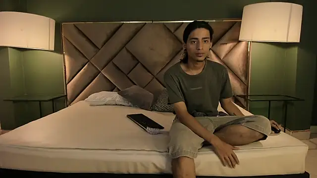 Dickie Dicking online show from 11.11.25