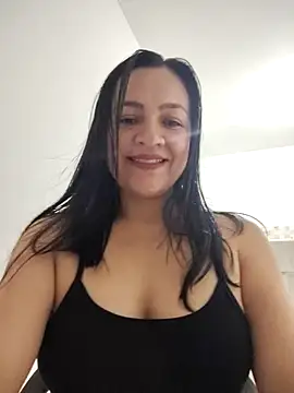LindaSalo33 online show from 11.13.25