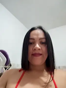 LindaSalo33 online show from 12.05.25