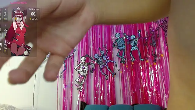 JuliethaFox online show from 10.23.25