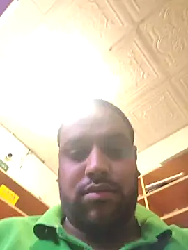 Snapshot of Shoketrafiq chatting on 04.14.26 Shoketrafiq online show from 04.14.26