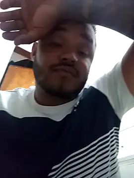 Snapshot of NatanSouza03 chatting on 10.01.25 NatanSouza03 online show from 10.01.25