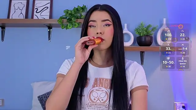 Megan Ritz online show from 12.04.25