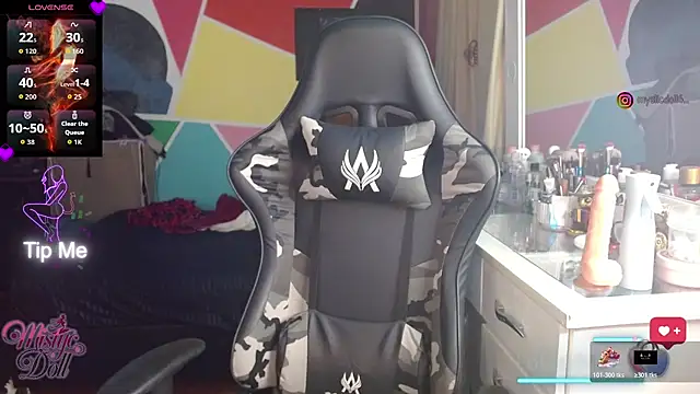 Mysticdoll69  online show from 12.16.25