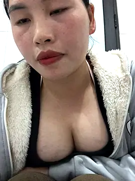 Snapshot of Stella-cute chatting on 11.11.25 Stella-cute online show from 11.11.25