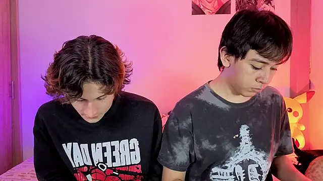 Snapshot of Darcy_and_Stolas chatting on 03.27.26 Darcy and Stolas online show from 03.27.26