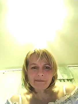 Snapshot of Masha412111 chatting on 10.03.25 Masha412111 online show from 10.03.25