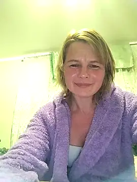 Snapshot of Masha412111 chatting on 10.04.25 Masha412111 online show from 10.04.25