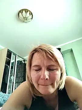 Snapshot of Masha412111 chatting on 10.06.25 Masha412111 online show from 10.06.25