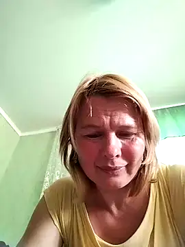 Snapshot of Masha412111 chatting on 10.11.25 Masha412111 online show from 10.11.25