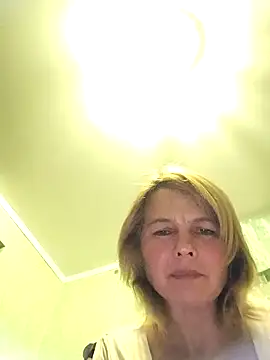 Snapshot of Masha412111 chatting on 10.21.25 Masha412111 online show from 10.21.25