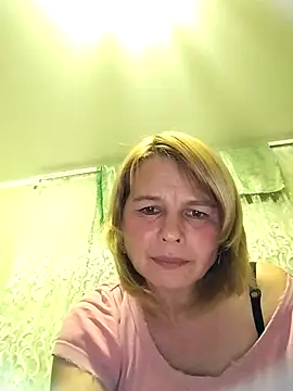 Snapshot of Masha412111 chatting on 10.25.25 Masha412111 online show from 10.25.25