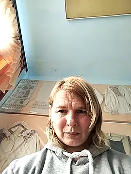 Snapshot of Masha412111 chatting on 11.06.25 Masha412111 online show from 11.06.25